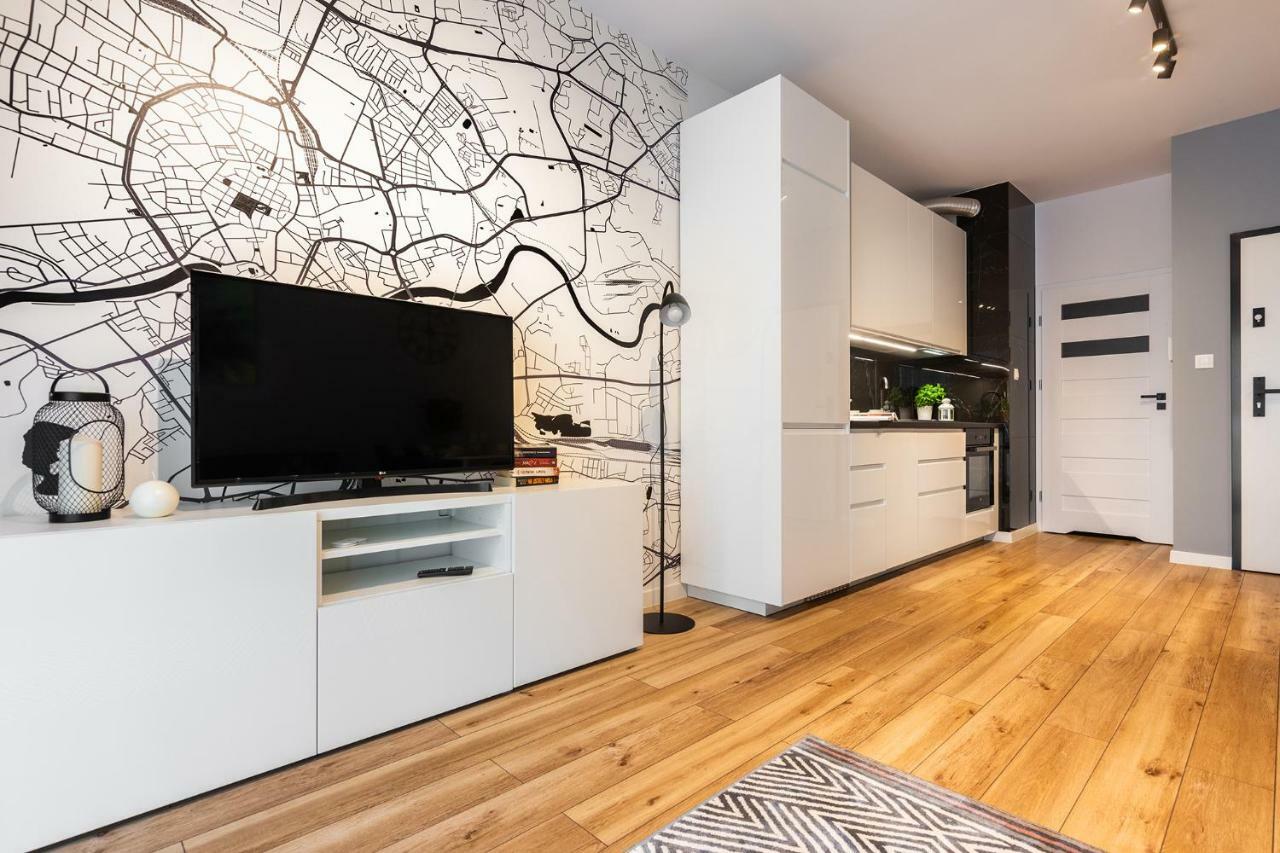 Novum Apartment With Parking Kraków Exteriör bild